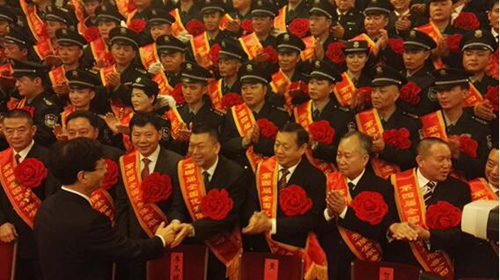 融威押运公司荣获“全国十佳”保安服务公司称号-乐玩 融威押运公司荣获“全国十佳”保安服务公司称号-乐玩