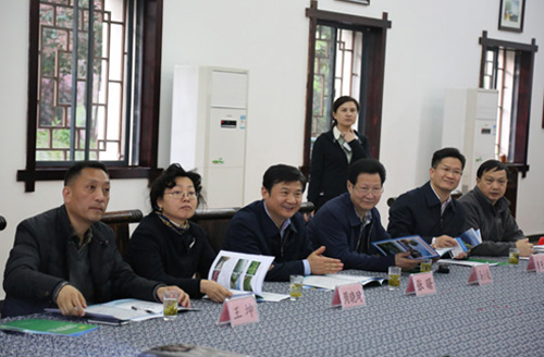 集团公司马董事长同市纪委辅导赴黄陂区实地调研扶贫攻坚工作-乐玩 集团公司马董事长同市纪委辅导赴黄陂区实地调研扶贫攻坚工作-乐玩