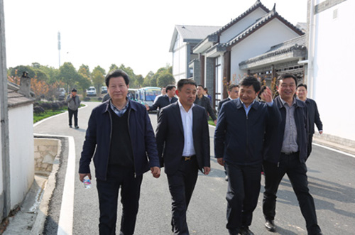 集团公司马董事长同市纪委辅导赴黄陂区实地调研扶贫攻坚工作-乐玩 集团公司马董事长同市纪委辅导赴黄陂区实地调研扶贫攻坚工作-乐玩